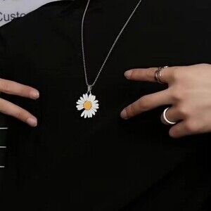Whimsical Daisy Pendant Necklace | Nature-Inspired Floral Jewelry
